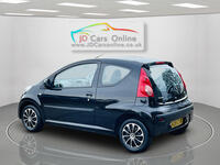 PEUGEOT 107