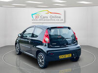PEUGEOT 107