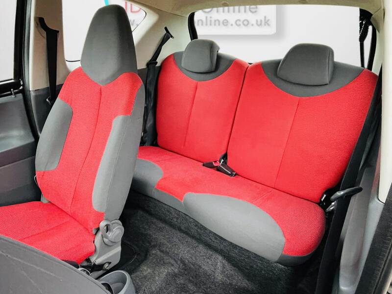PEUGEOT 107