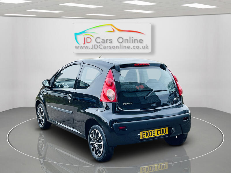 PEUGEOT 107