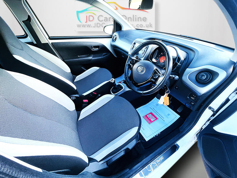 TOYOTA AYGO