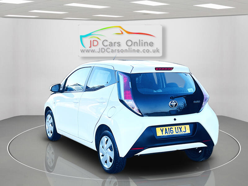 TOYOTA AYGO