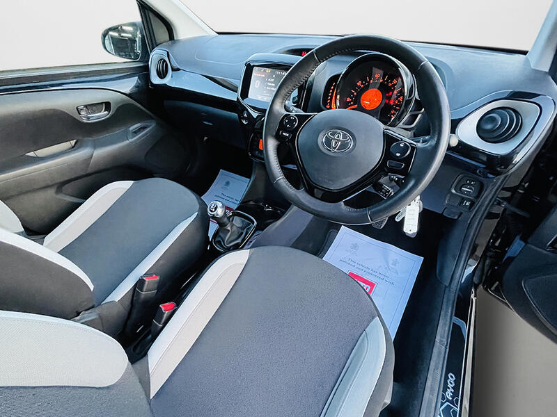 TOYOTA AYGO