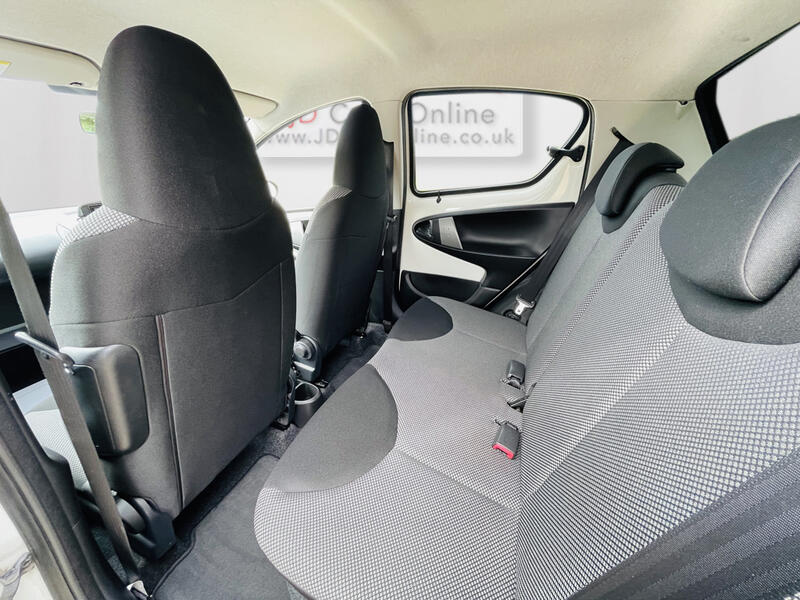 TOYOTA AYGO