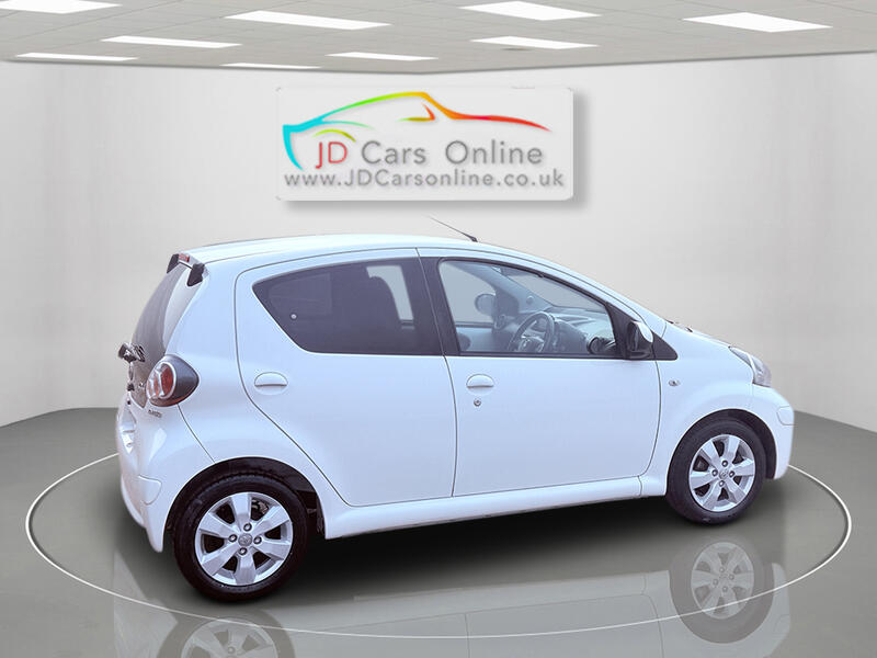 TOYOTA AYGO