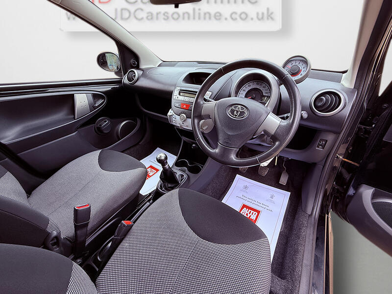 TOYOTA AYGO