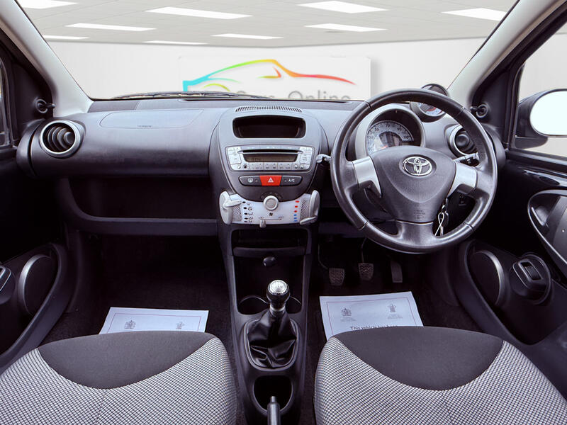TOYOTA AYGO