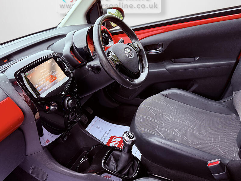 TOYOTA AYGO