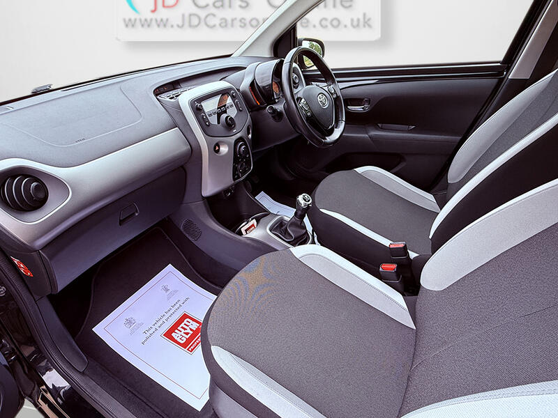 TOYOTA AYGO