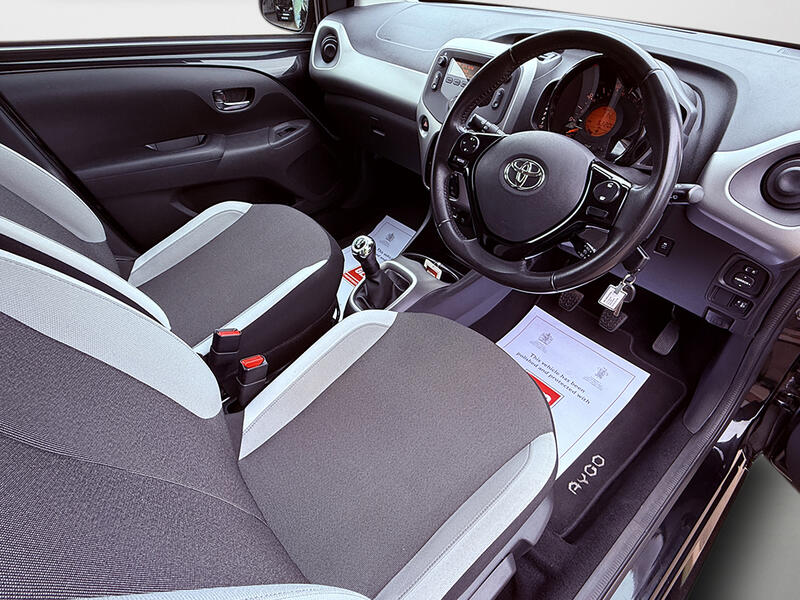 TOYOTA AYGO