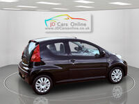 PEUGEOT 107