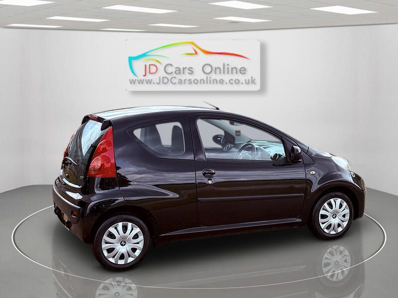 PEUGEOT 107