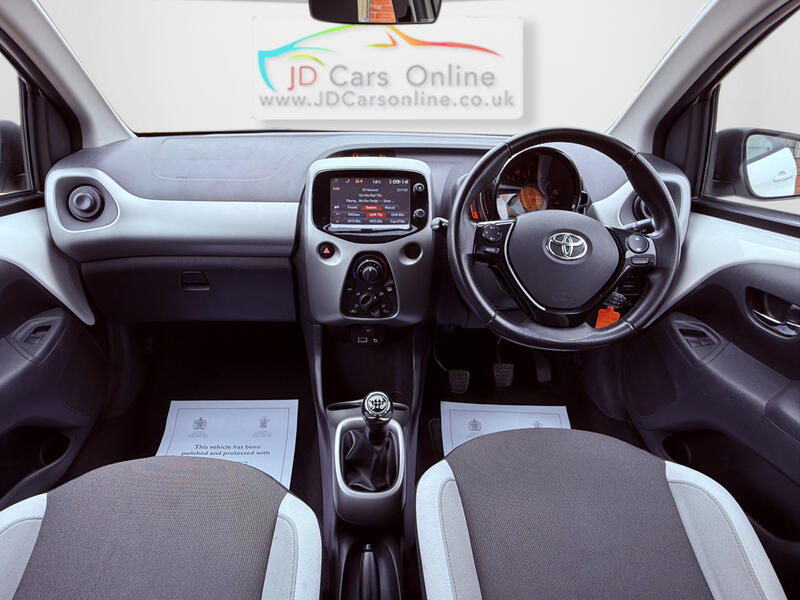 TOYOTA AYGO