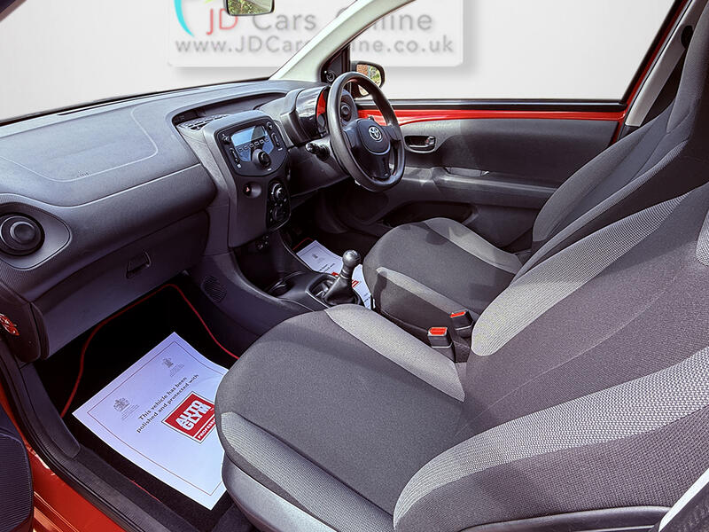 TOYOTA AYGO
